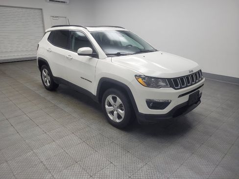 Used 2018 Jeep Compass Latitude w/ Popular Equipment Group AWD/4WD image 11