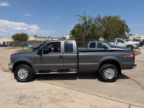 Used 2003 Ford F250 XLT AWD/4WD image 7