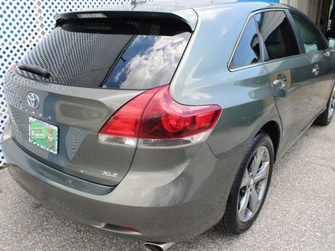Used 2013 Toyota Venza XLE FWD image 7