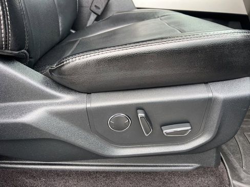 Used 2016 Ford F150 Lariat w/ Equipment Group 502A Luxury image 12