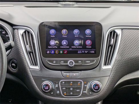 Used 2024 Chevrolet Malibu LT image 18