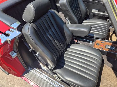 Used 1988 Mercedes-Benz 560 SL image 31