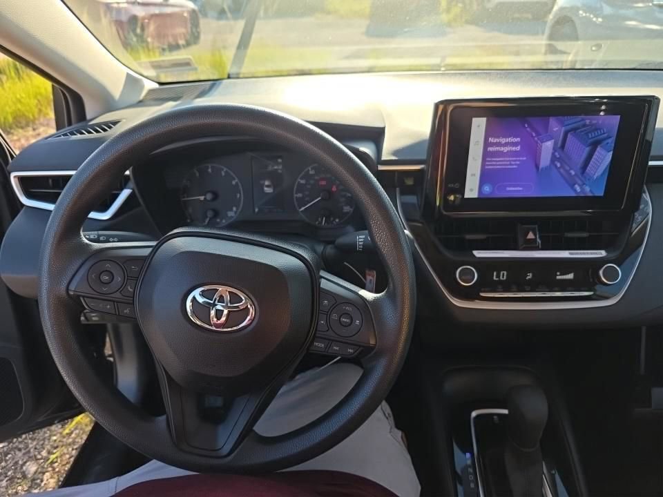 Used 2024 Toyota Corolla LE FWD image 14