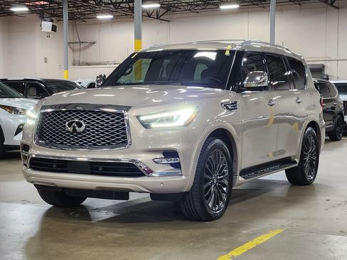 Used 2023 INFINITI QX80 Sensory w/ Cargo Package AWD/4WD image 4