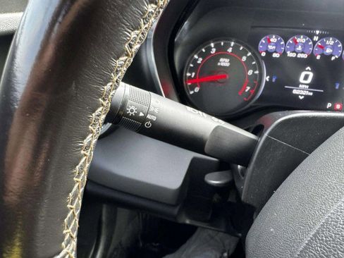 Used 2019 Chevrolet Camaro SS image 28