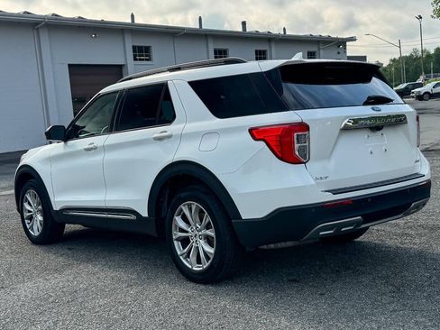 Used 2023 Ford Explorer XLT w/ Equipment Group 202A AWD/4WD image 5