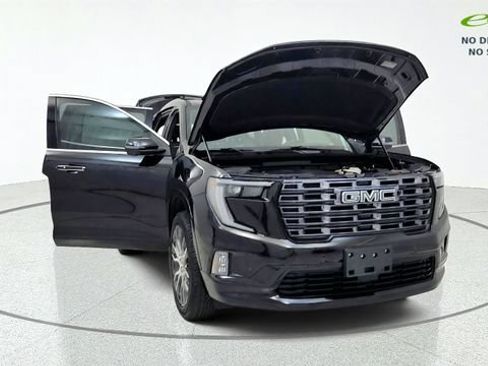 Used 2026 GMC Acadia Denali Ultimate FWD image 12