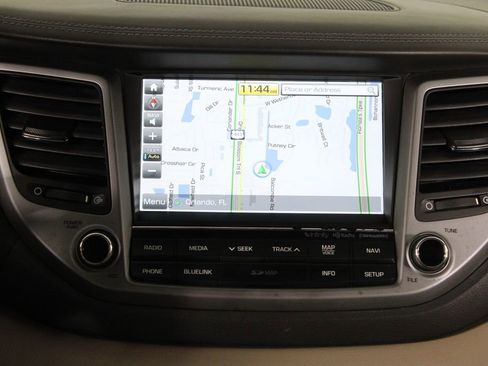 Used 2017 Hyundai Tucson SE Plus FWD image 7