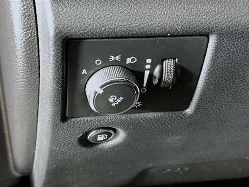 Used 2016 Jeep Grand Cherokee Limited RWD image 17