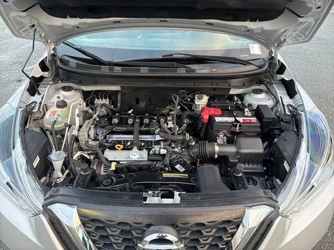 Used 2020 Nissan Kicks S image 23