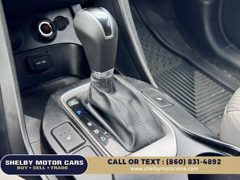 Used 2015 Hyundai Santa Fe GLS AWD/4WD image 12