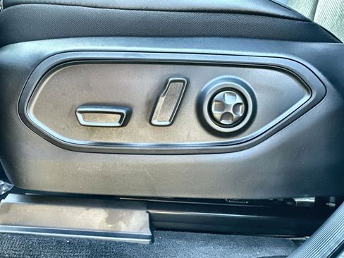 New 2025 Jeep Grand Cherokee L Altitude image 14