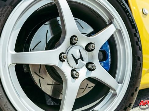 Used 2001 Honda S2000 image 3