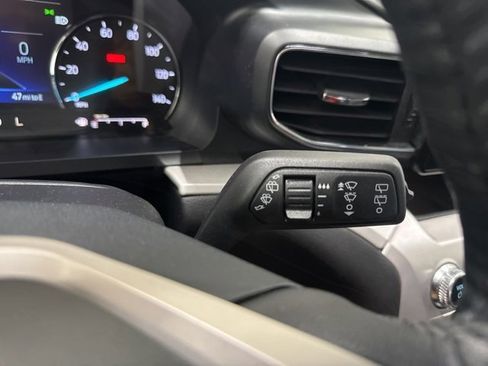 Used 2023 Ford Explorer XLT w/ Equipment Group 202A image 28