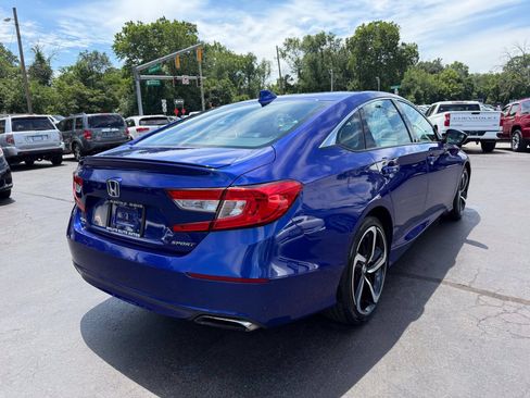 Used 2018 Honda Accord Sport image 8