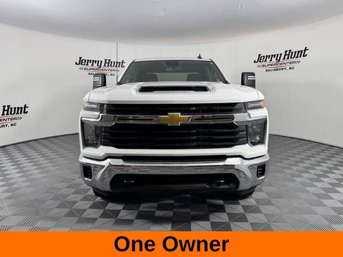 Used 2024 Chevrolet Silverado 2500 LT image 4