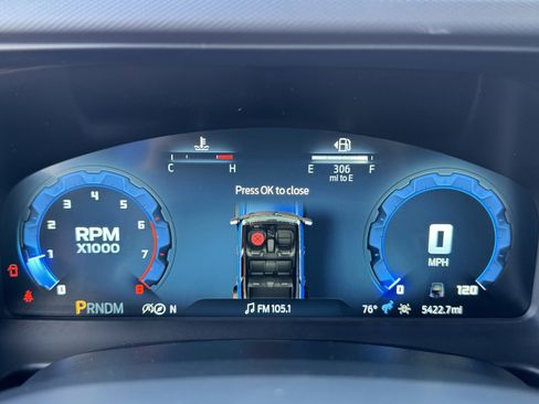 Used 2025 Ford Bronco Badlands image 21