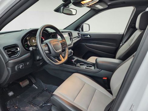 Used 2024 Dodge Durango GT RWD image 16