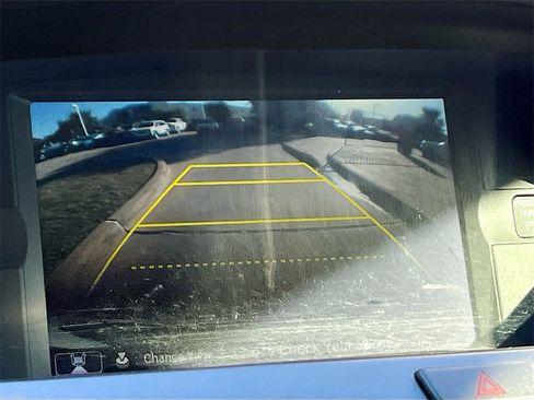 Used 2015 Honda Odyssey Touring Elite image 13