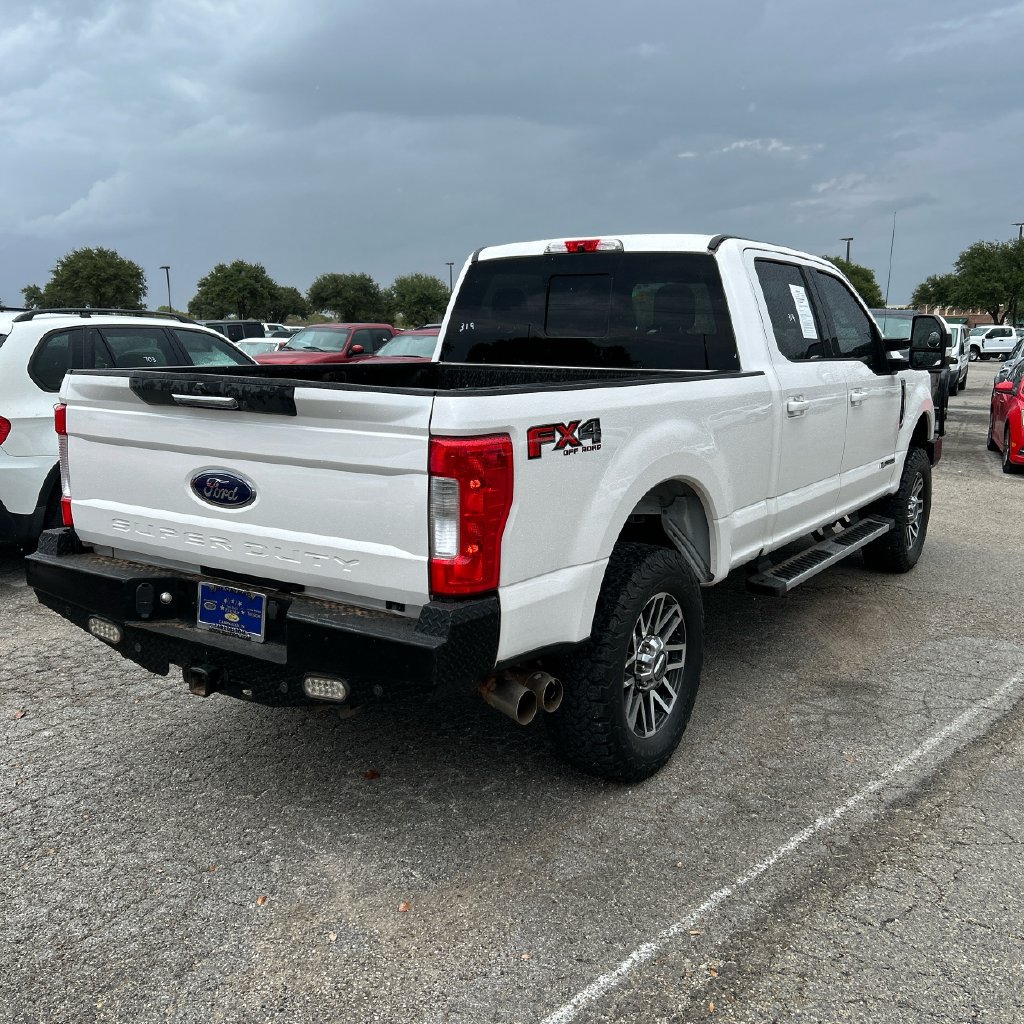 Used 2019 Ford F250 Lariat w/ Lariat Value Package AWD/4WD image 12