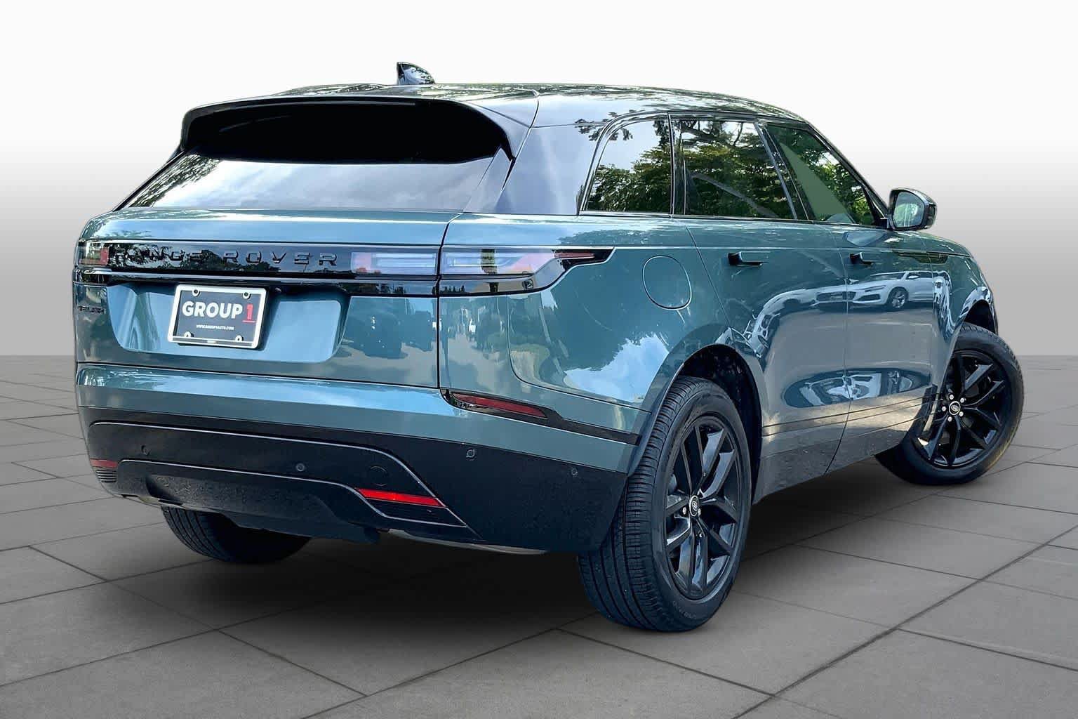 Used 2026 Land Rover Range Rover Velar Dynamic SE AWD/4WD image 12
