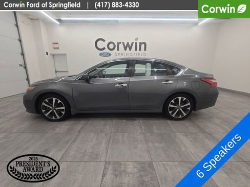 Used 2016 Nissan Altima 2.5 SR FWD image 2