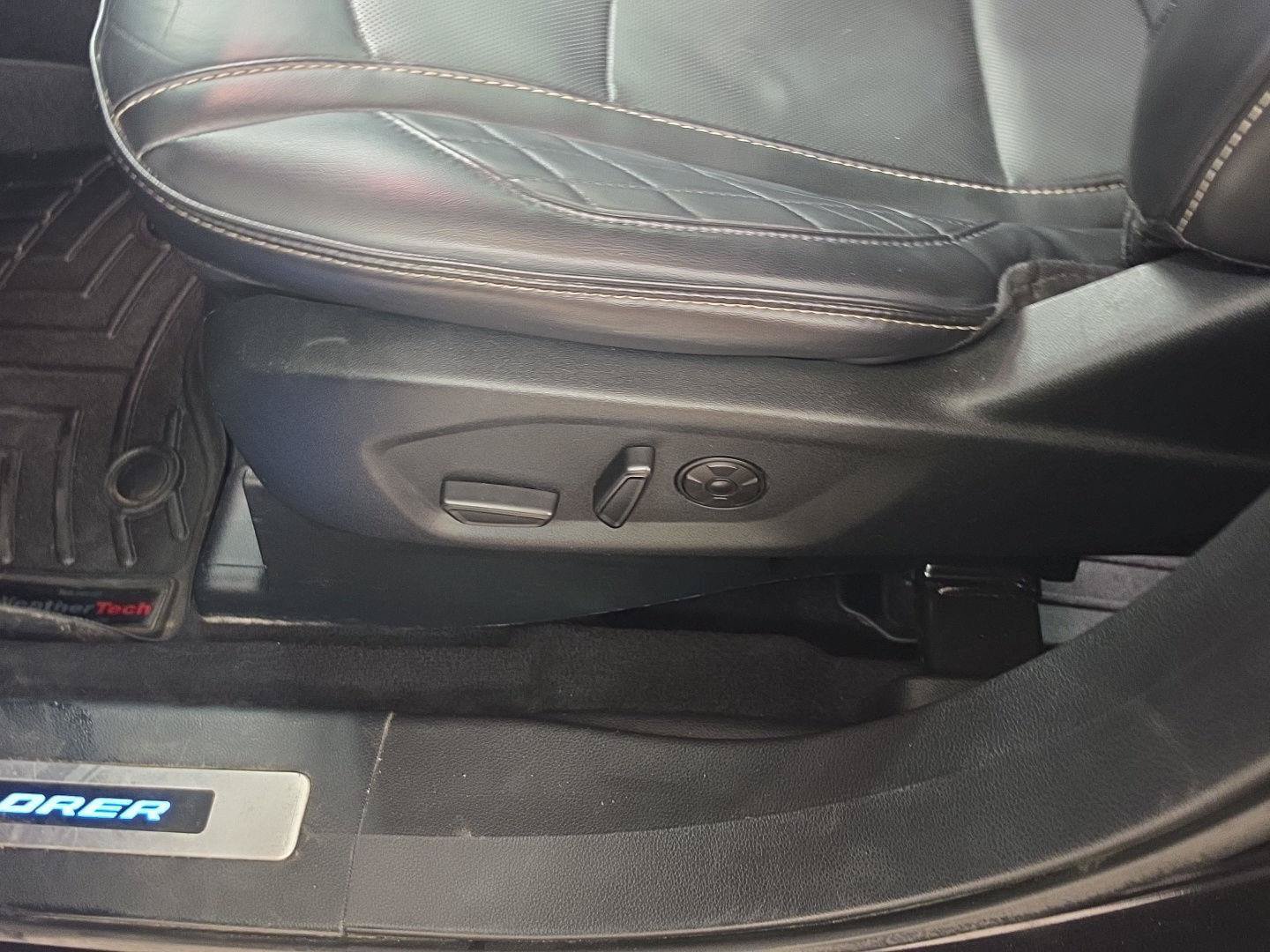 Used 2019 Ford Explorer Platinum AWD/4WD image 15