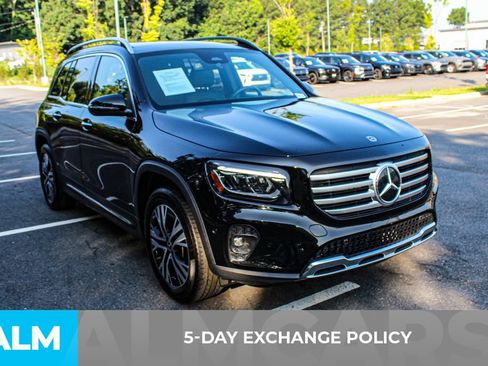Used 2024 Mercedes-Benz GLB 250 4MATIC image 4