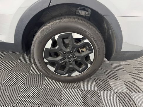Used 2024 Kia Sorento S w/ Panoramic Sunroof Package AWD/4WD image 13