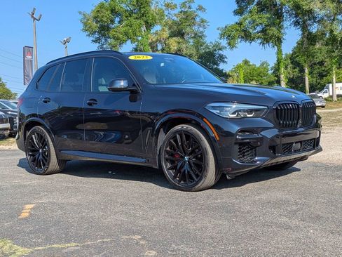 Used 2022 BMW X5 xDrive40i w/ M Sport Package image 2