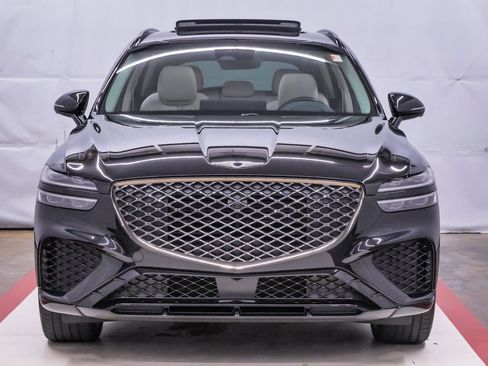 Certified 2023 Genesis GV70 3.5T Sport w/ Sport Prestige Package image 4