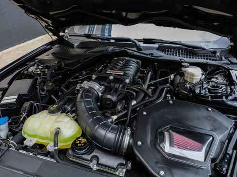 Used 2022 Ford Mustang GT RWD image 37