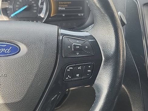 Used 2017 Ford Explorer XLT w/ Equipment Group 202A AWD/4WD image 15
