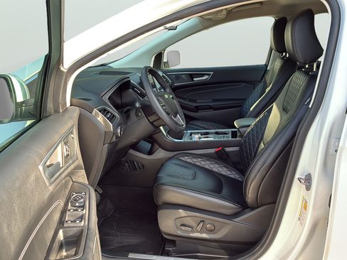 Used 2024 Ford Edge Titanium AWD/4WD image 13
