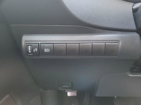 Used 2025 Toyota Corolla LE image 23