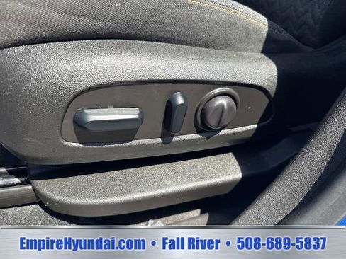 Used 2024 Chevrolet Equinox LT AWD/4WD image 21