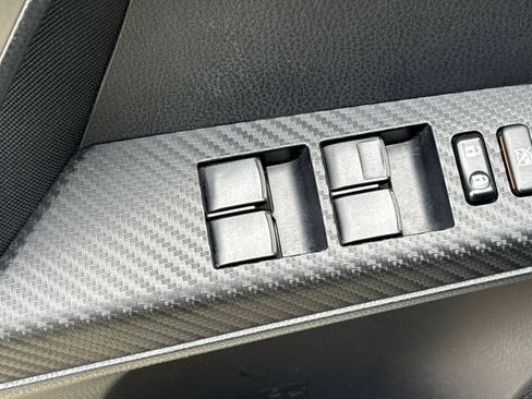 Used 2015 Toyota RAV4 XLE FWD image 12