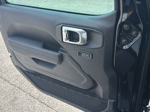 New 2026 Jeep Wrangler Unlimited Sport AWD/4WD image 11