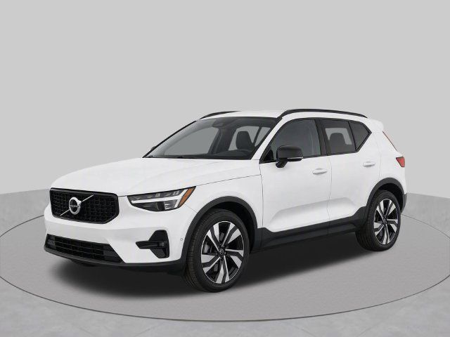 Used 2024 Volvo XC40 B5 Ultimate AWD/4WD image 2