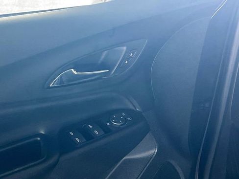 Used 2019 Chevrolet Equinox LT w/ Driver Convenience Package FWD image 12