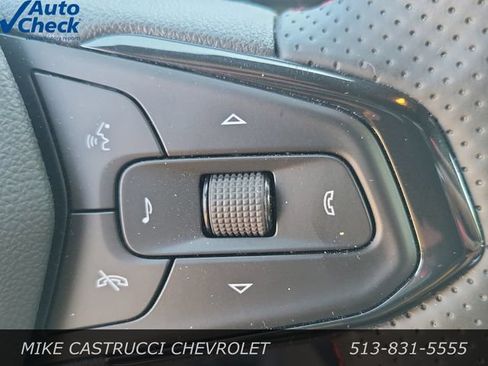 Used 2026 Chevrolet Trax RS FWD image 13