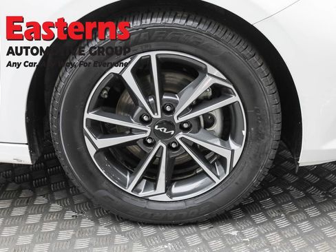 Used 2024 Kia Forte LXS image 31