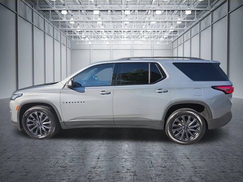 Used 2023 Chevrolet Traverse RS FWD image 4