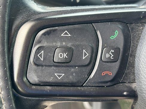 Used 2019 Jeep Wrangler Unlimited Sport S image 17