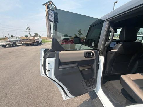 Used 2024 Ford Bronco Wildtrak AWD/4WD image 18