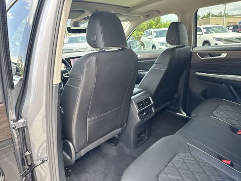 Used 2026 Volkswagen Atlas SEL Premium R-Line AWD/4WD image 25