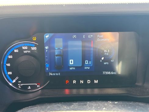 Used 2021 Ford Bronco Badlands image 19