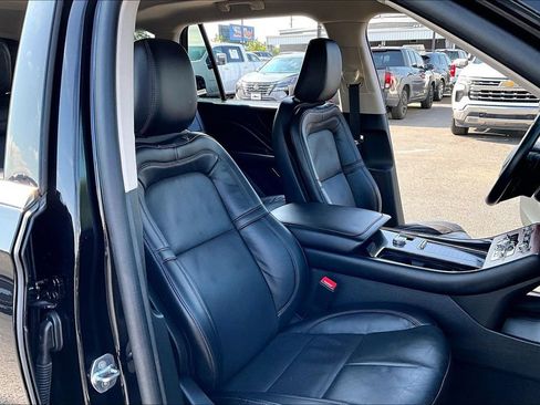 Used 2024 Lincoln Aviator Reserve AWD/4WD image 31