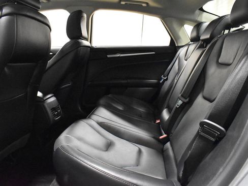 Used 2020 Ford Fusion Energi Titanium image 7