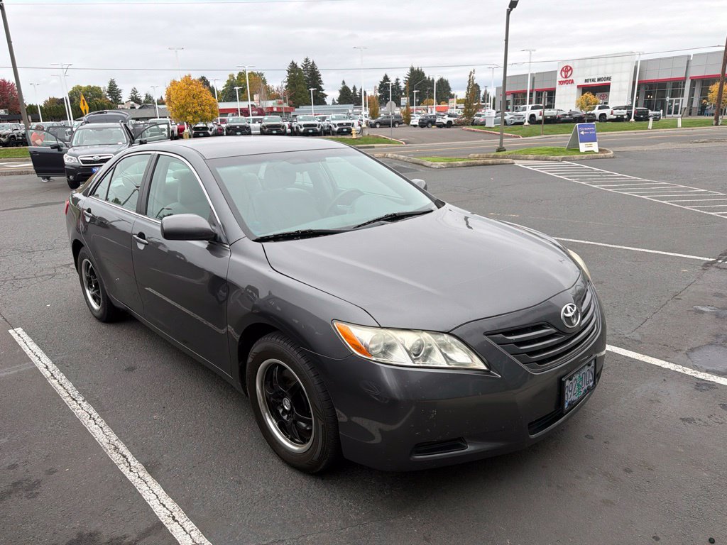 Used 2008 Toyota Camry LE FWD image 1